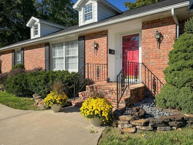 2599 S Skyline Dr-101