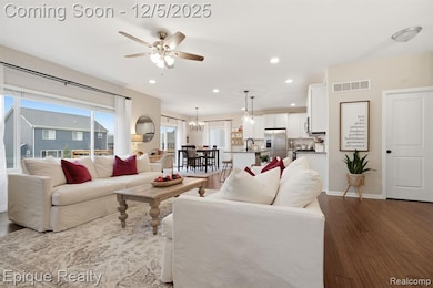 2153 Rolling Hills Dr, Holly, MI 48442 - photo 2