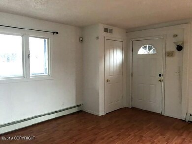 111-131917 Living Room Additional Angle