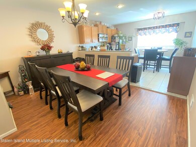 27 Pembrook Loop, Staten Island, NY 10309 - photo 4