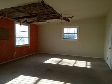 2710 N Raynor St, El Paso, TX 79930 - photo 4