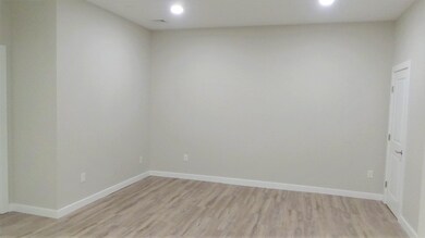 62 Lowell St unit 6, Manchester, NH 03101 - photo 5