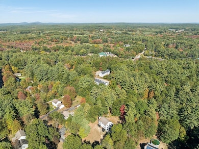 16 Captain Danforth Ln, Amherst, NH 03031 - photo 2