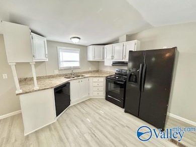 576 W Point Rd, Somerville, AL 35670 - photo 3