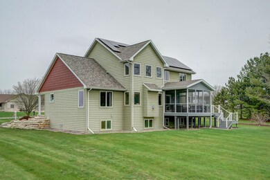 W2875 Pine Ridge Ct, Belleville, WI 53508 - photo 4