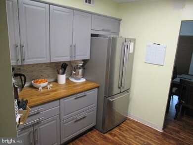 5909 Tamar Dr unit 4, Columbia, MD 21045 - photo 3