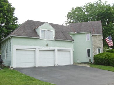 3 Car garage