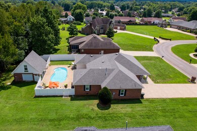 In-ground pool, guest house ... 
