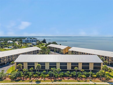 14459 River Beach Dr unit 112, Port Charlotte, FL 33953 - photo 6