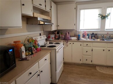 1834 Pleasant St, Asheboro, NC 27203 - photo 7