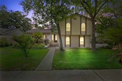 117 Saint Andrews Dr, Friendswood, TX 77546 - photo 2