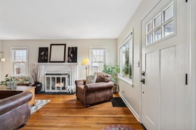 518 E Royal Forest Blvd, Columbus, OH 43214 - photo 5