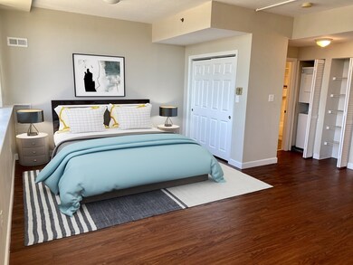 169 Monsignor Obrien Hwy unit 613, Cambridge, MA 02141 - photo 3