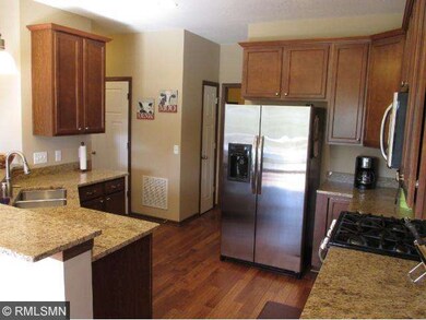 Upgraded kitchen with stainless appliances and gra