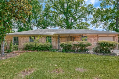 909 Marcolin St, Houston, TX 77088 - photo 7