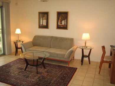 10524 W Highwood Ln, Sun City, AZ 85373 - photo 7