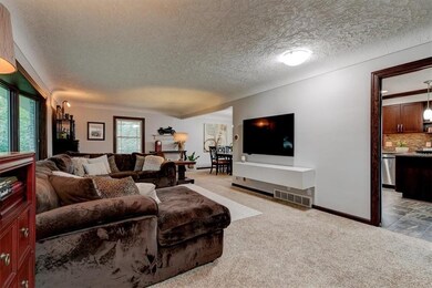 5021 Ashworth Rd, West Des Moines, IA 50266 - photo 4