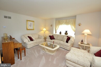 6 Oakshade Rd, Burlington, NJ 08016 - photo 3