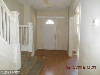 2815 Ridgewood Ave, Baltimore, MD 21215 - photo 2