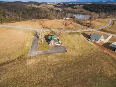 82 Links View Dr, Greeneville, TN 37743 - photo 5