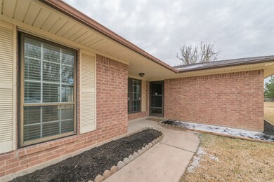 13500 Harmon Estates Rd, Baytown, TX 77523 - photo 4