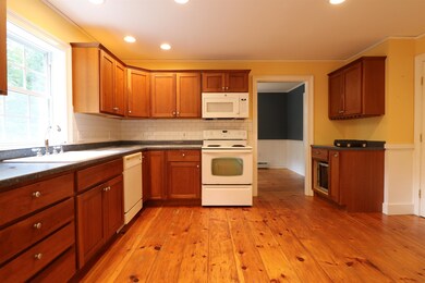 506 Burpee Hill Rd, Grantham, NH 03753 - photo 2