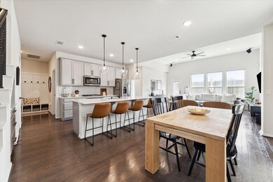 4033 Delta Rose St, Houston, TX 77018 - photo 2