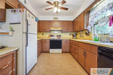 124 Coolidge Ave, Carteret, NJ 07008 - photo 4