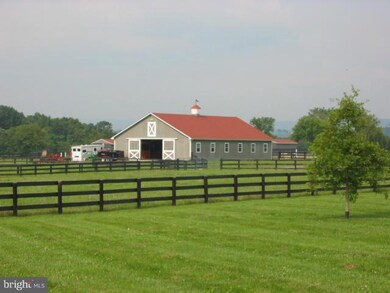 15840 Purcellville Rd, Purcellville, VA 20132 - photo 2