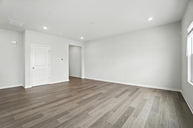 6296 Marinelli Dr S, Columbus, OH 43228 - photo 5