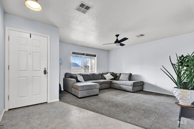 262 N Sunbird Ave, Kuna, ID 83634 - photo 5