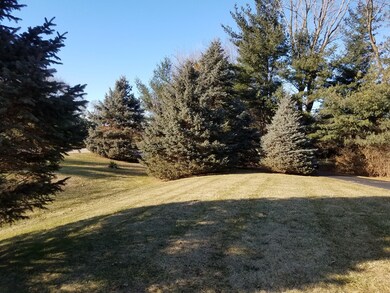 1819 Vineyard Ln, Spring Grove, IL 60081 - photo 2