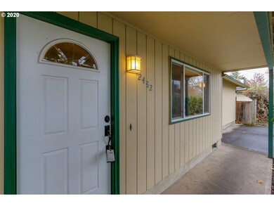 2482 W Irwin Way, Eugene, OR 97402 - photo 3