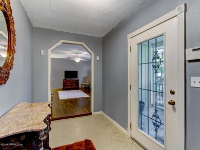 1250 Peacefield Dr, Jacksonville, FL 32205 - photo 4