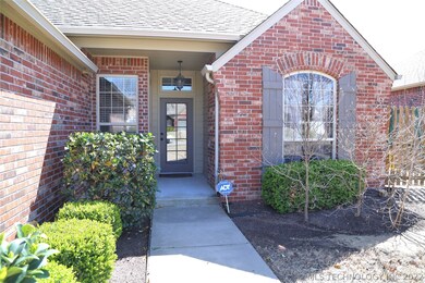 2313 W Pensacola St, Broken Arrow, OK 74011 - photo 2