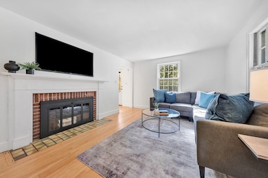 139 High St, Winchester, MA 01890 - photo 4