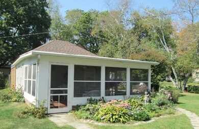 51 N 1st St, Evansville, WI 53536 - photo 4