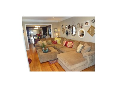 Large front room with Hardwood Floors!