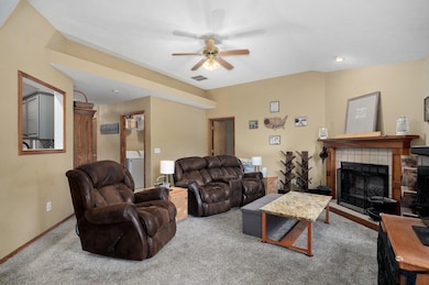 413 W Chestnut Rd-27
