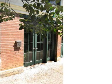 unlisted-address, Louisville, KY 40204 - photo 2