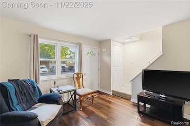 45311 Kensington St, Utica, MI 48317 - photo 4