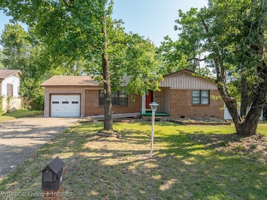 921 Cedar Ln, Fort Smith, AR 72908 - photo 2