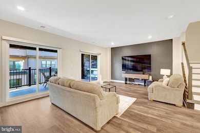 2334 Water Promenade Ave unit 2H, Herndon, VA 20171 - photo 2