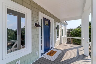 2703 Point St (90)