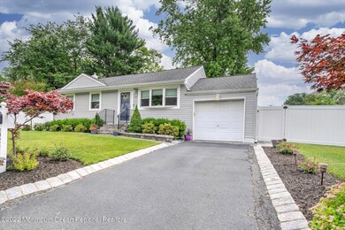 23 Region Dr, Hazlet, NJ 07730 - photo 2