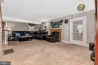 545 Broadview Rd, Upper Darby, PA 19082 - photo 5