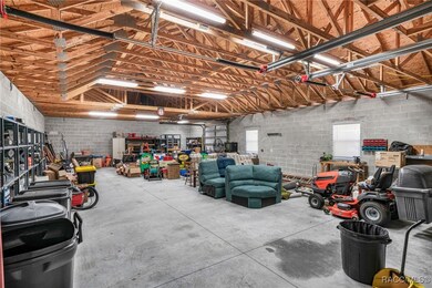 detached 8 car garage