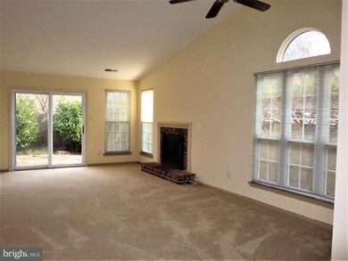 184 Raintree Ct, Langhorne, PA 19047 - photo 3