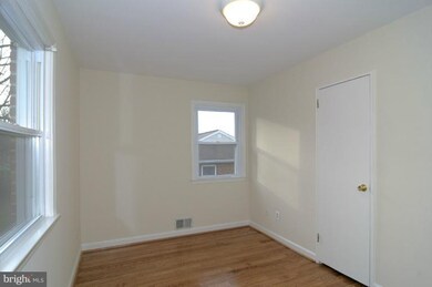 2422 Eccleston St, Silver Spring, MD 20902 - photo 7