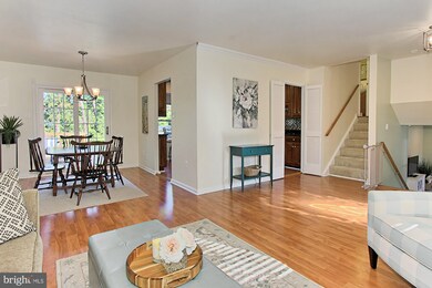 2322 Archdale Rd, Reston, VA 20191 - photo 6